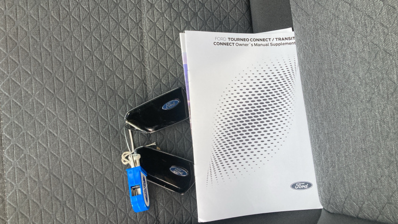 Ford Transit Connect 250 L2 Petrol 1.5 EcoBoost PHEV 150 Limited Van Auto